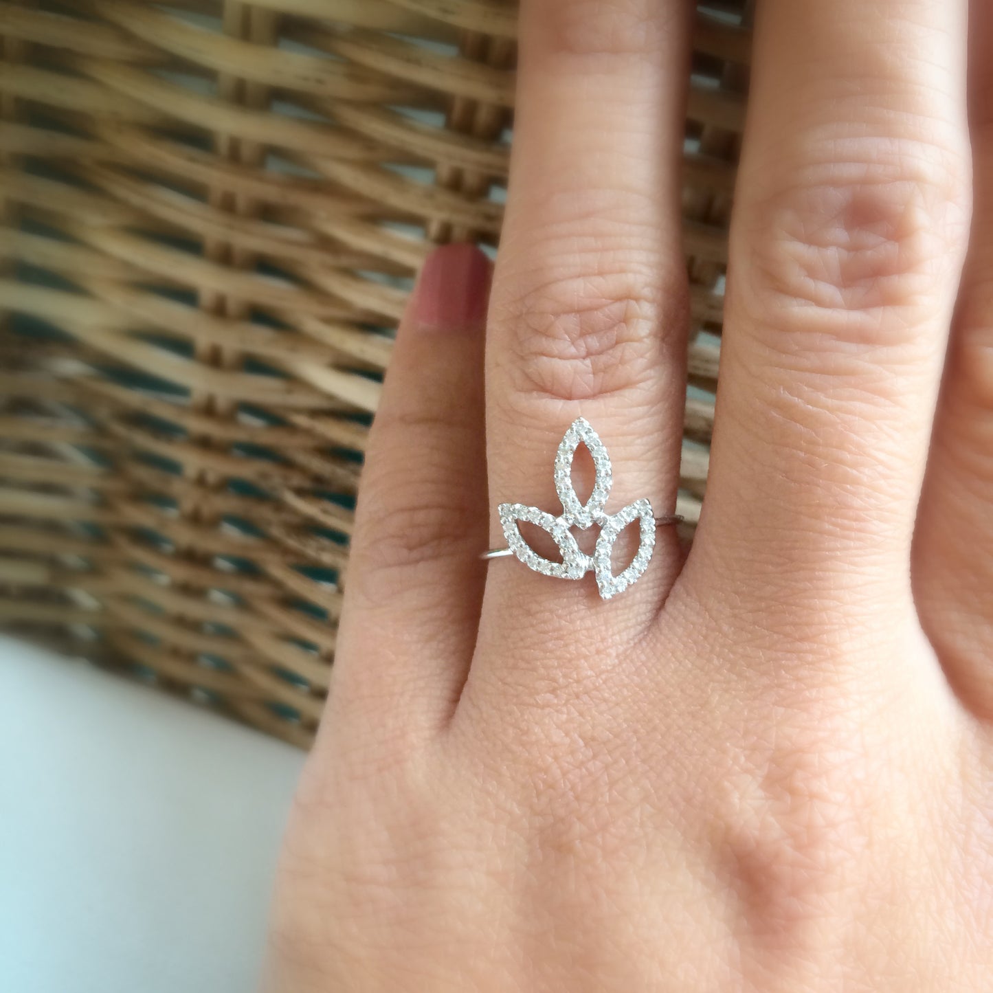 Leaflets Cluster Ring 14K